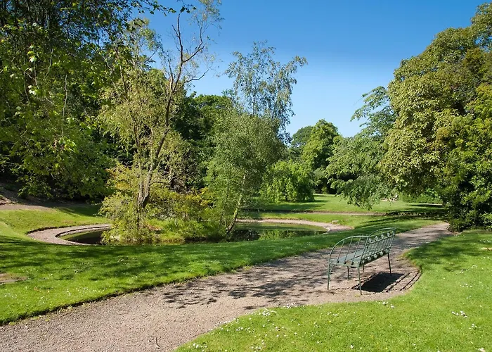 Queen Charlotte Guesthouse